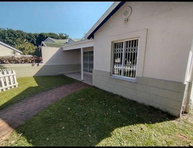 2 BEDROOM TOWNHOUSE FOR SALE IN UMHLANGA CENTRAL